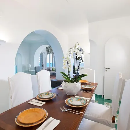 Estate4home - San Montano